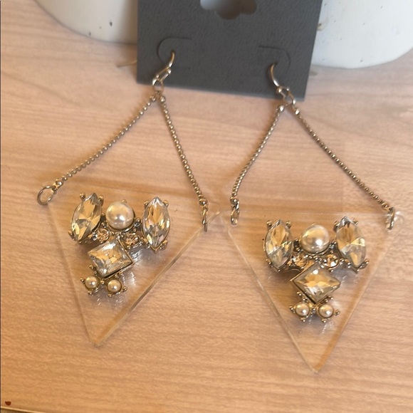 Express Silver and White Geometric Earrings - Picture 1 of 4